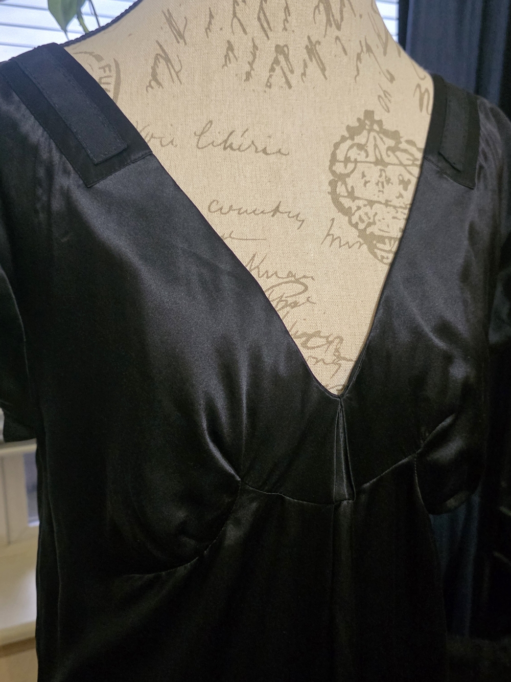 See By Chloé Black Silk V-Neck Mini Dress With Pockets Open Back